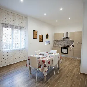  Apartamento Marta House Italia